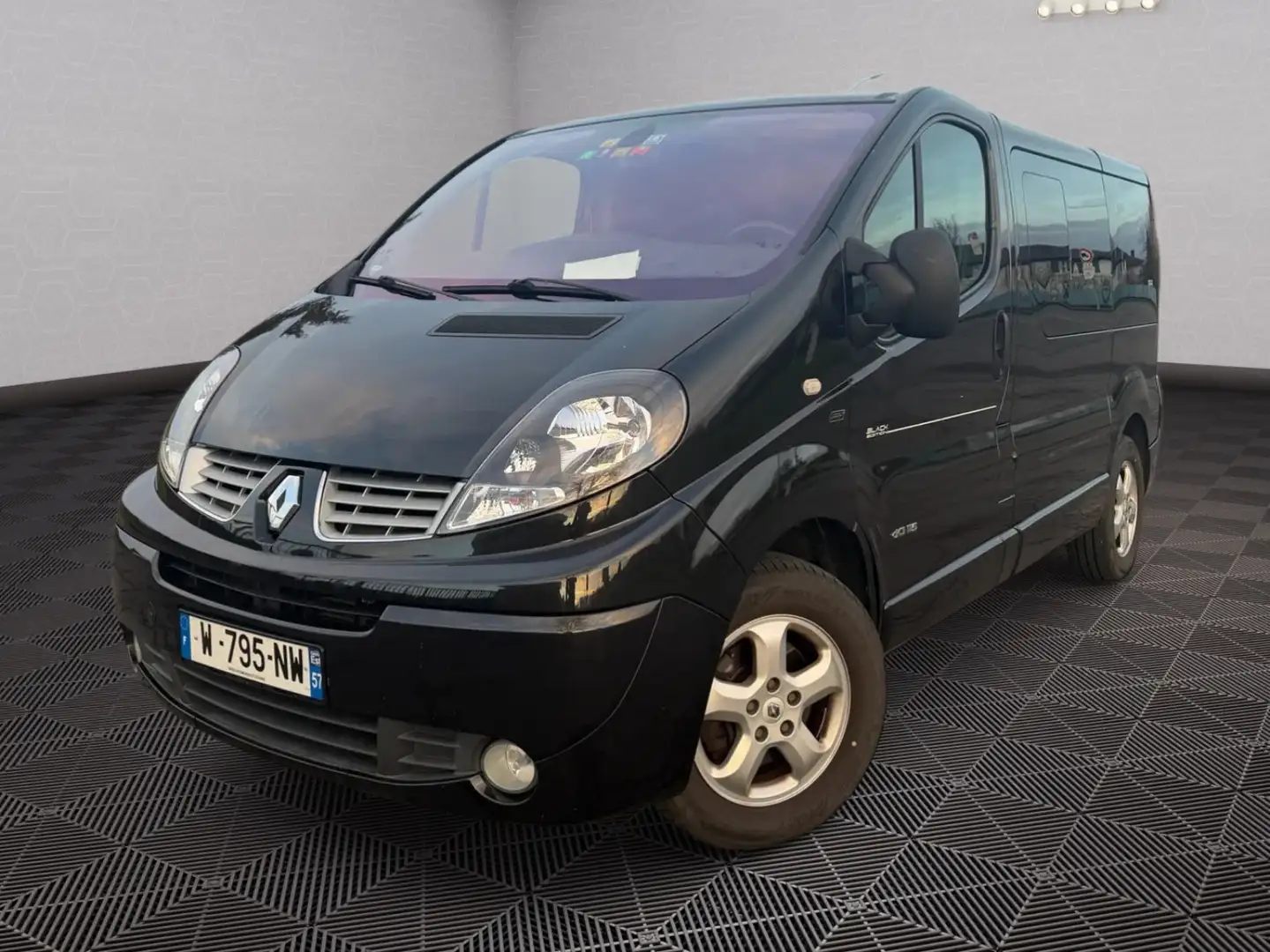 Renault Trafic Passenger Black Edition Schwarz - 1