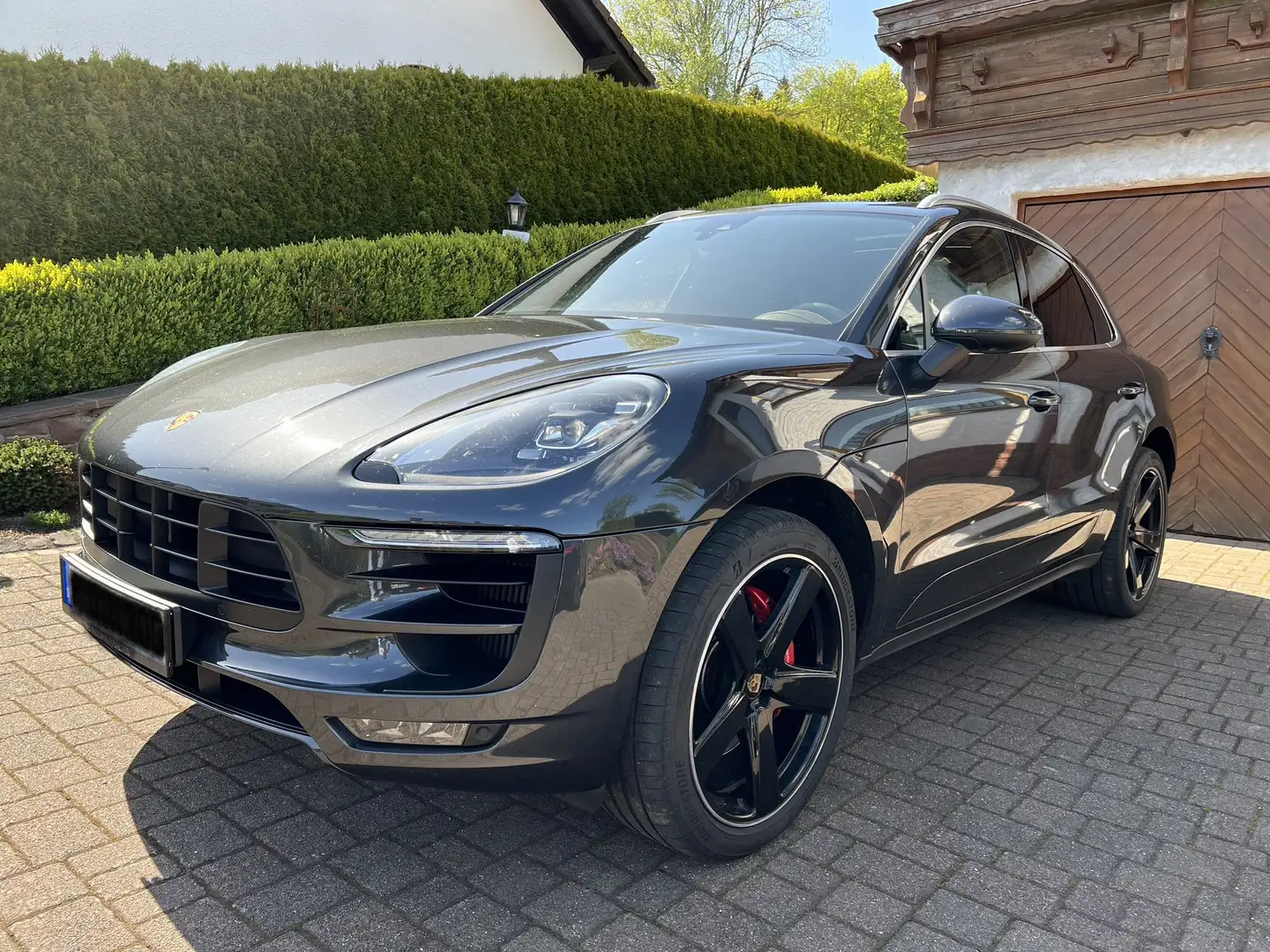 Porsche Macan Turbo PDK - 1