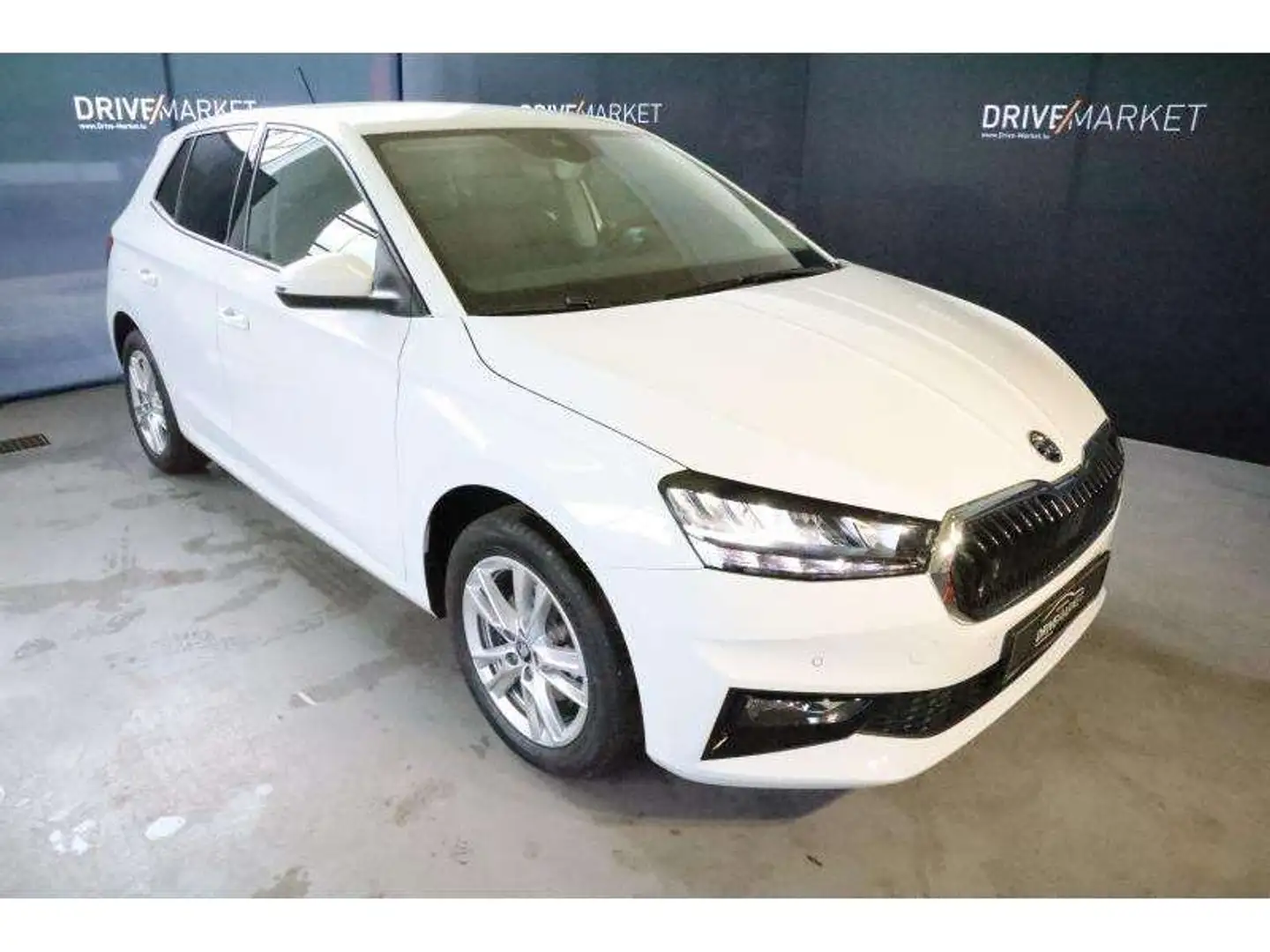 Skoda Fabia Selection Blanc - 1