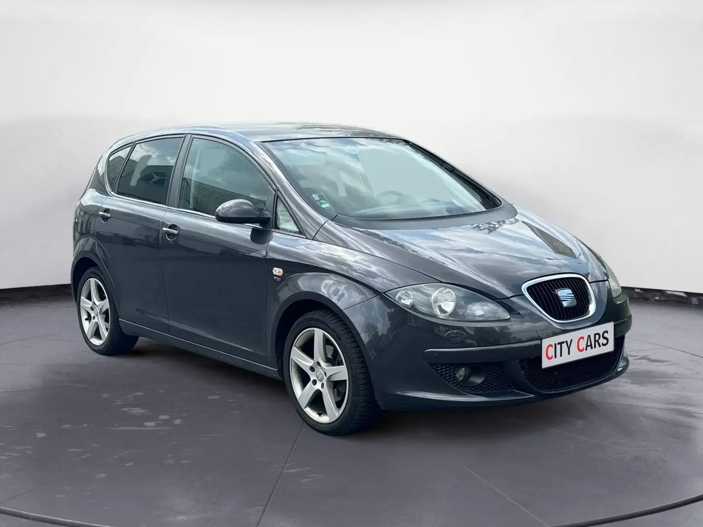 SEAT Altea 2.0 TDI Sport Edition Automatik Navi Gris - 2