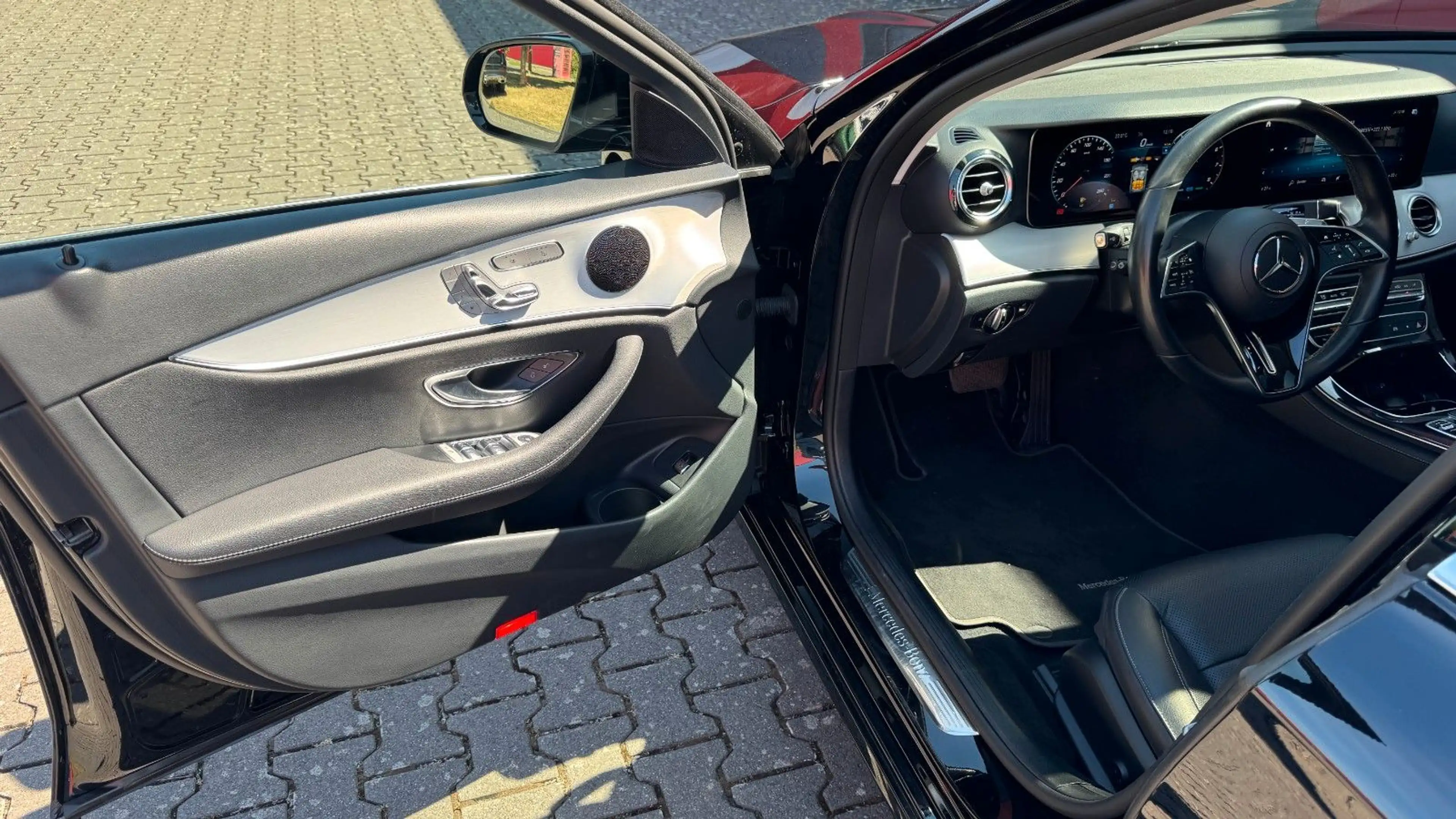 Mercedes-Benz E 450 T 4M Avantgarde Standheizung LEDER LED 360 — photo 12