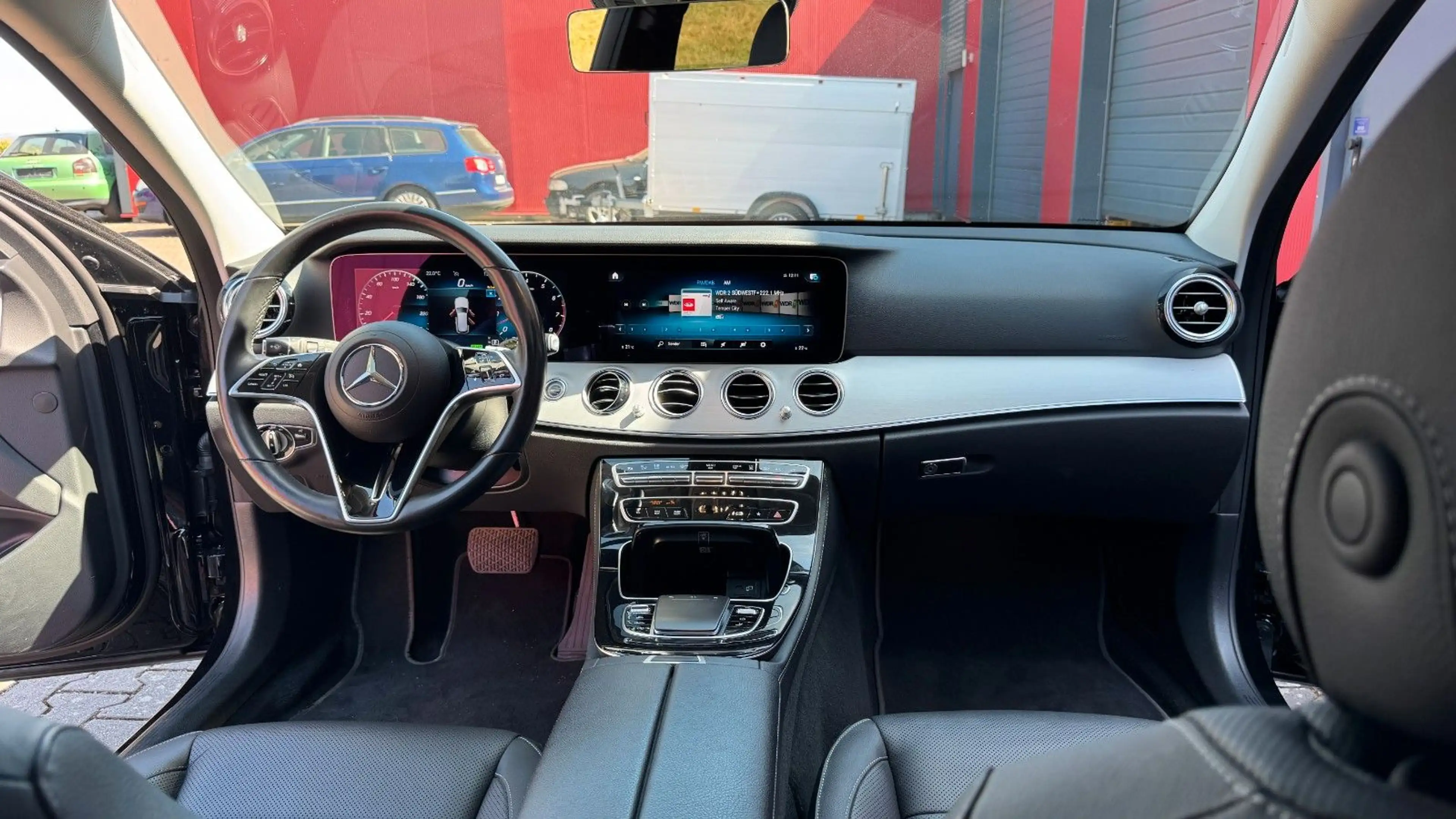 Mercedes-Benz E 450 T 4M Avantgarde Standheizung LEDER LED 360 — photo 4
