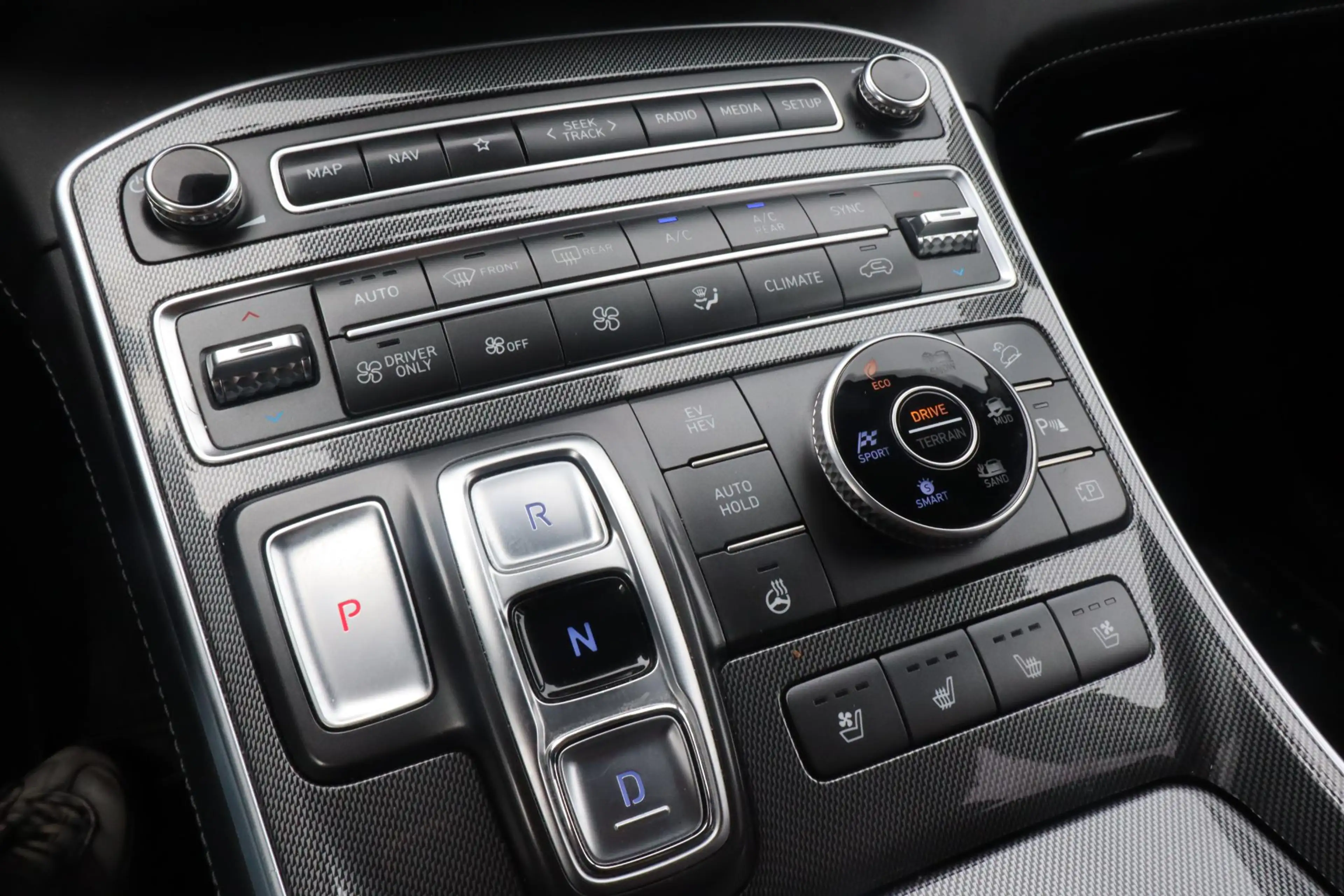 Hyundai SANTA FE 1.6 T-GDI PHEV Premium | 7 zitplaatsen | Camera | — photo 9