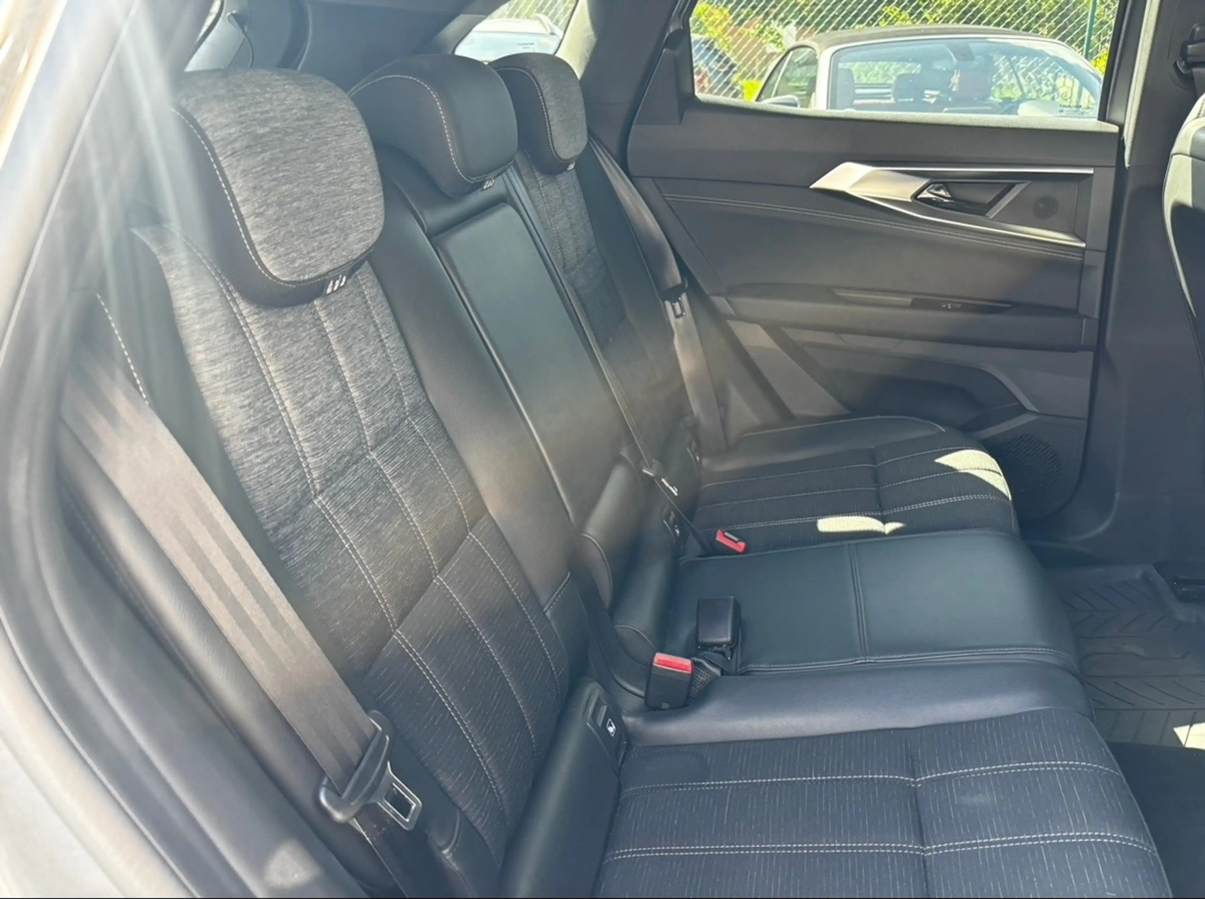 Renault Austral 1.3 TCe MHEV TECHNO * GARANTIE RENAULT 2029 * ÉTAT SHOWROOM — photo 18