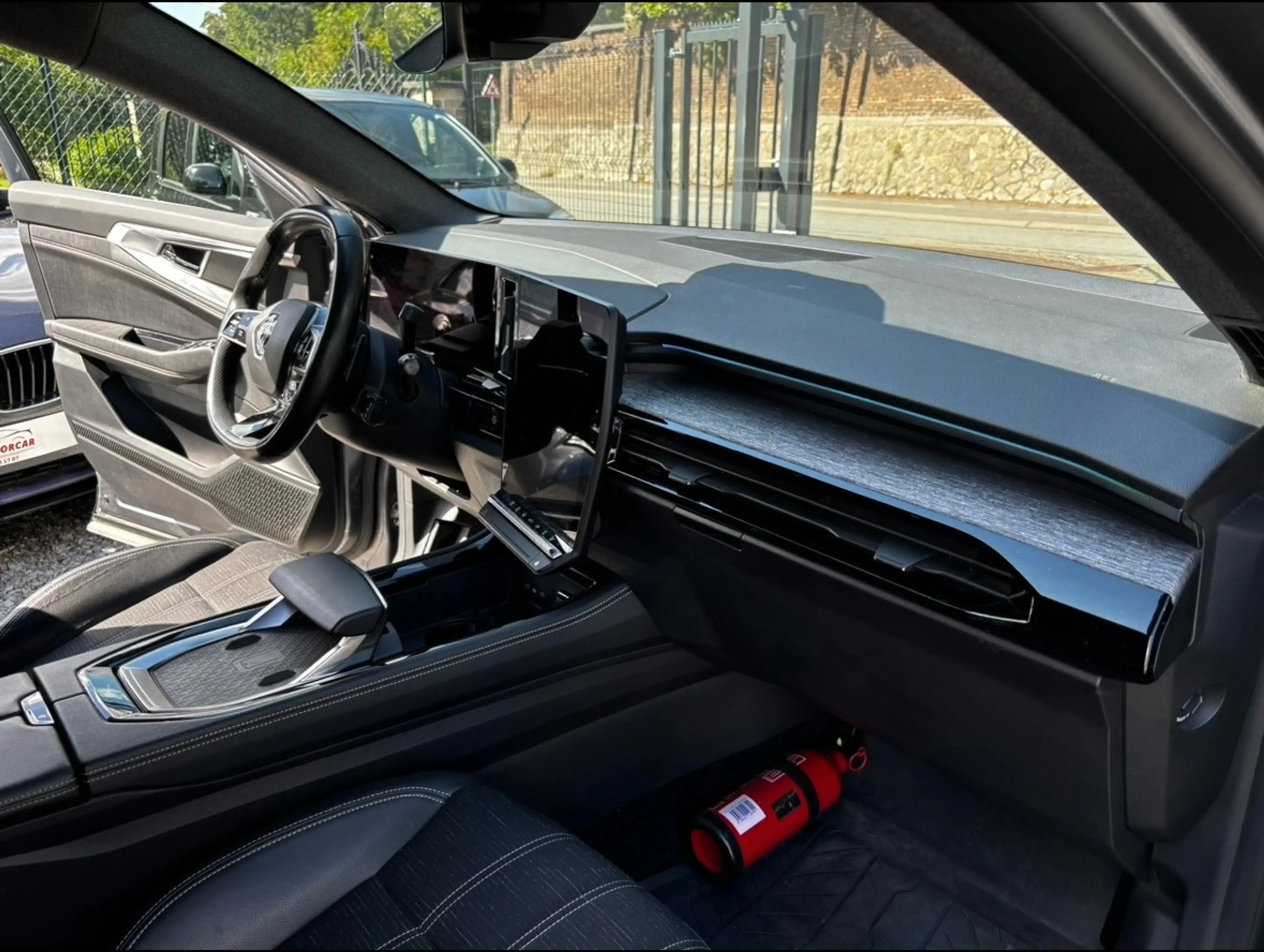 Renault Austral 1.3 TCe MHEV TECHNO * GARANTIE RENAULT 2029 * ÉTAT SHOWROOM — photo 14