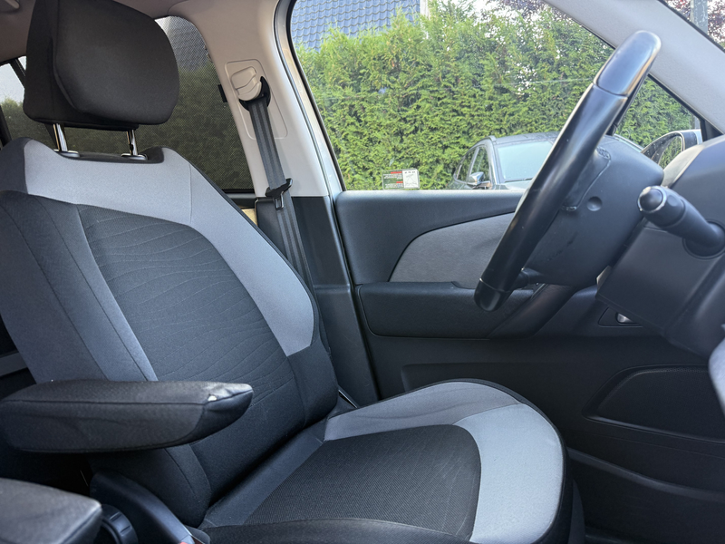 Citroen Grand C4 Picasso 130pk PT Business 7p., Camera | Trekhaak | Clima — photo 28