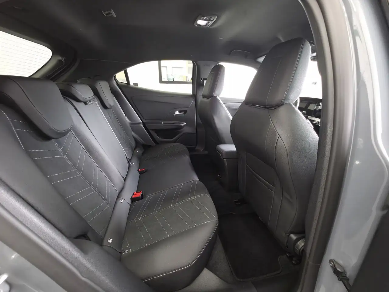 Opel Mokka GS Tech-Paket Massage|180°|18"|Navi|Matrix 27