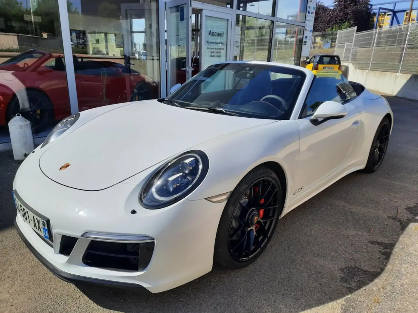 Porsche 911 (991) GTS cab Blanc - 2