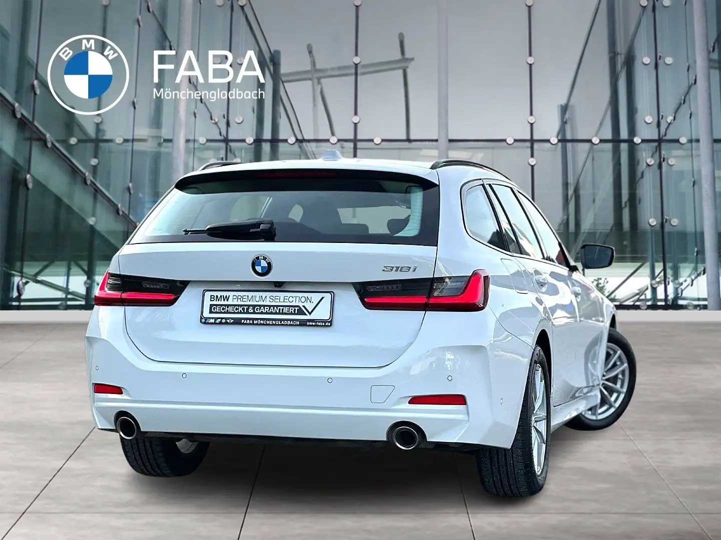 BMW 318 i Touring DAB RFK Komfortzg. Tempomat Shz Weiß - 2