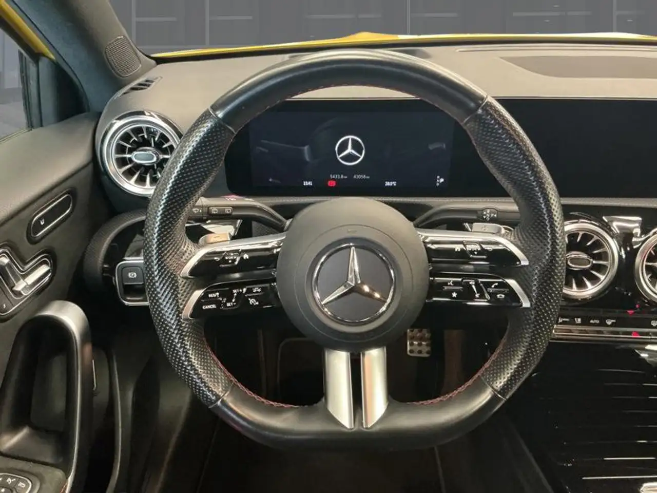 Mercedes-Benz A-Class e AMG Pack Night Toit Pano, миниатюра 3