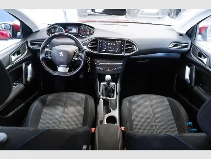 Peugeot 308 2020, foto 12