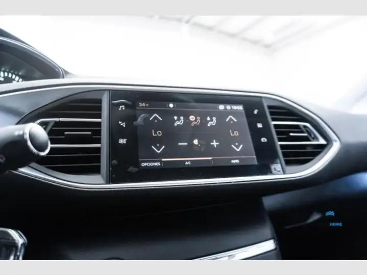 Peugeot 308 2020, foto 20