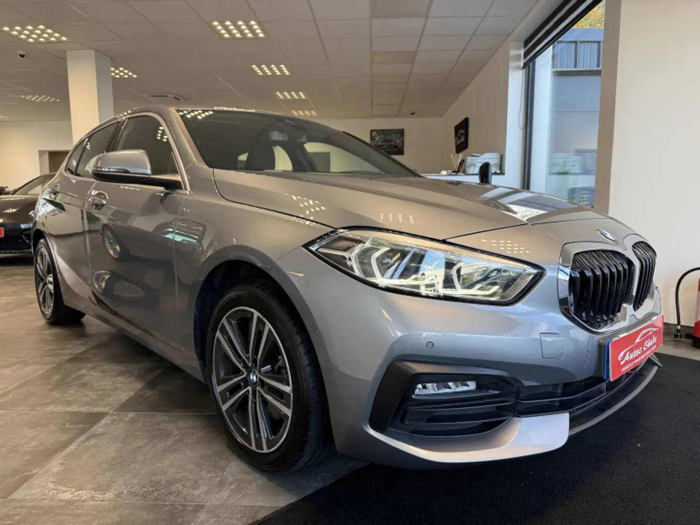 BMW 116 116DA 116CH BUSINESS DESIGN DKG7 Gris - 2