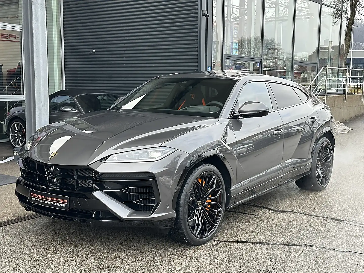 Lamborghini Urus URUS SE Aut. Grau - 1