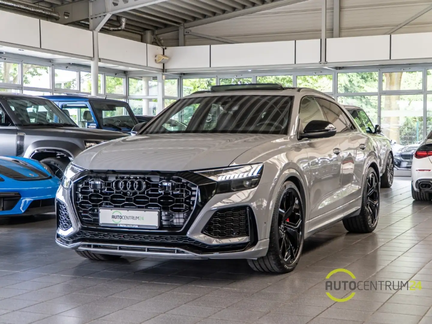 Audi RS Q8 Massage Matrix Pano B&O AHK StandHz Keramik Grey - 2