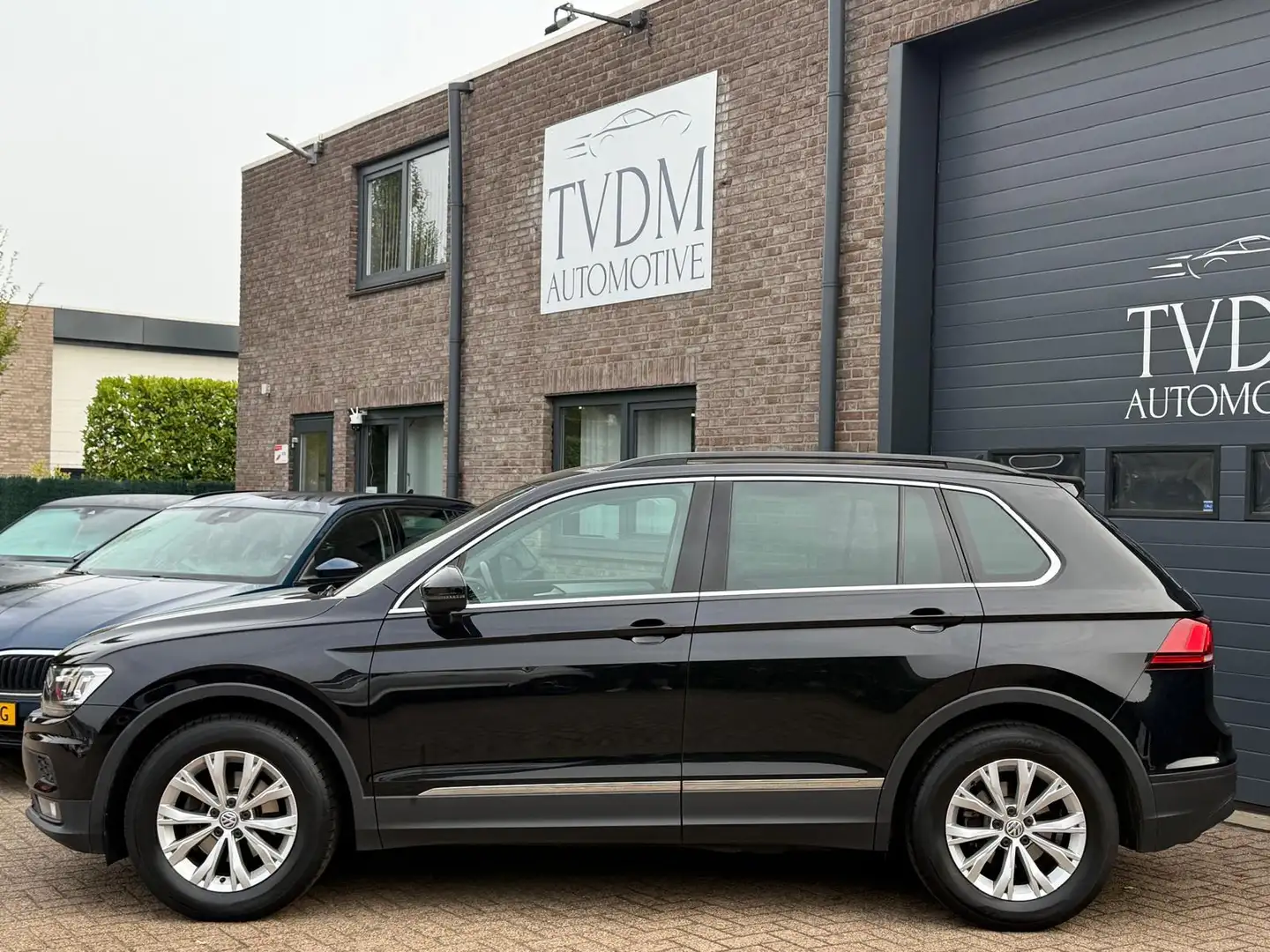 Volkswagen Tiguan 1.5 TSI | TREKHAAK|NAVI|AIRCO Noir - 2