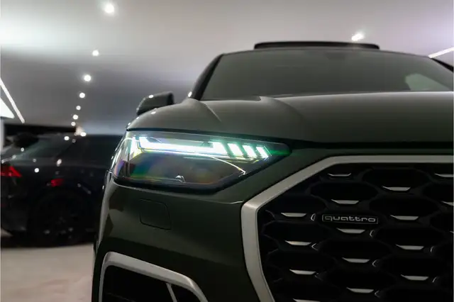 Audi Q5 view 9