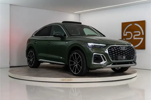 Audi Q5 view 7