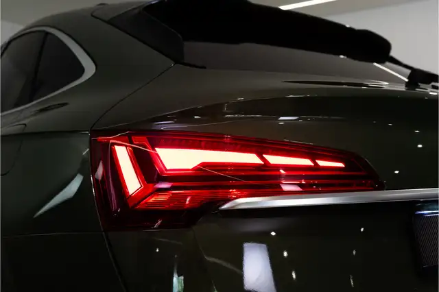 Audi Q5 view 15