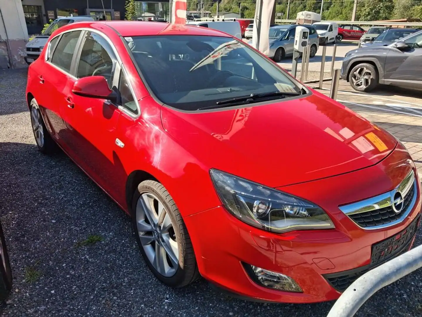 Opel Astra Astra1,4 Turbo Ecotec Cosmo EXPORTFAHRZEUG Rot - 2