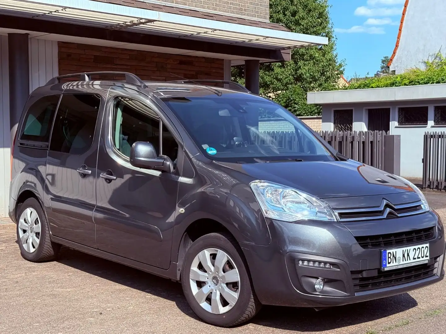 Citroen Berlingo Kombi Selection Grau - 2