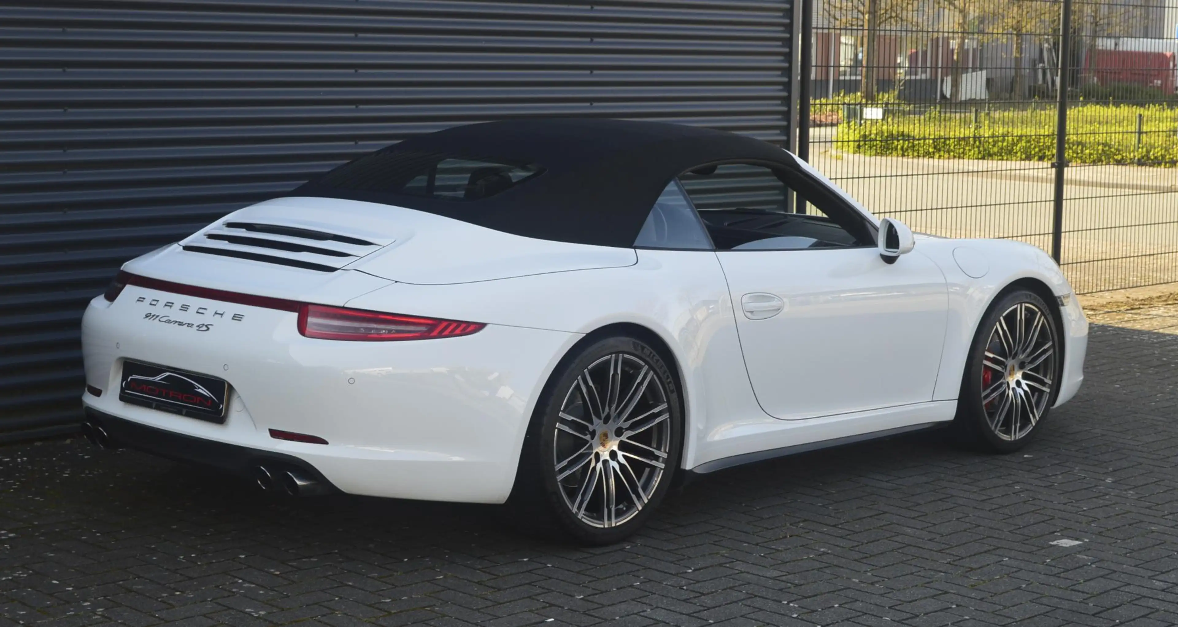 Porsche 991 991.1 3.8 Carrera 4S Cabriolet — photo 14