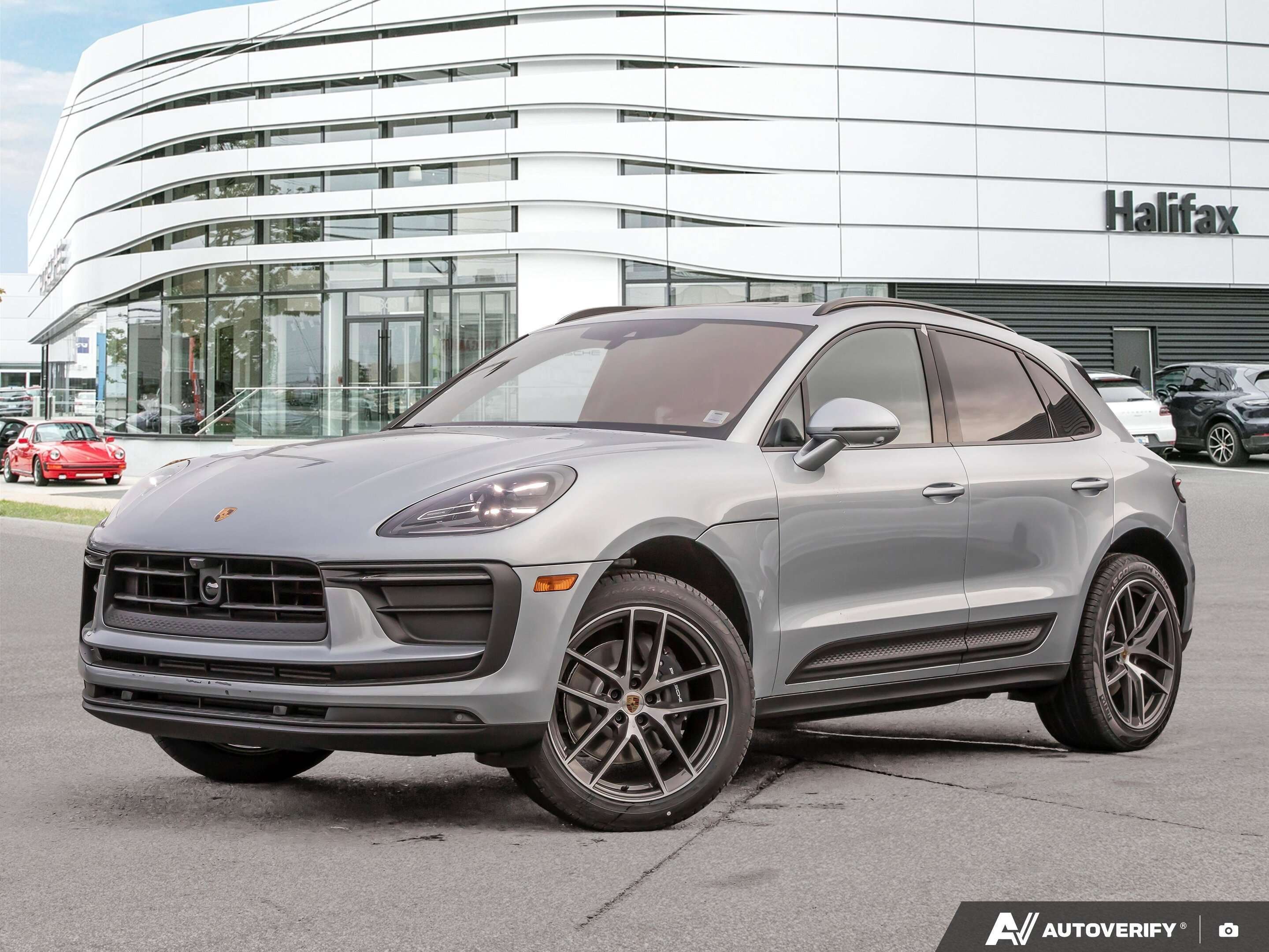 2026 Porsche Macan BASE