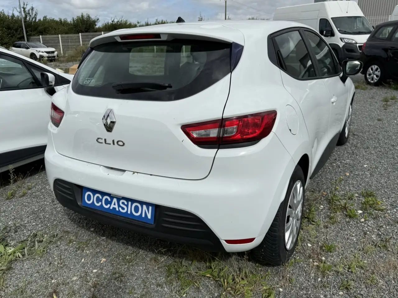 Renault Clio Citadine 5 portes — photo 3