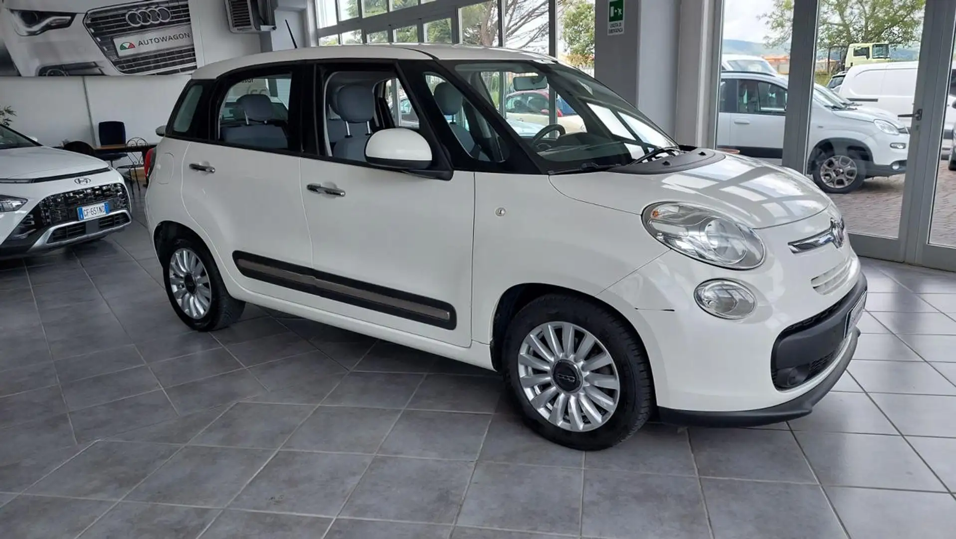 Fiat 500L 1.3 Multijet 85 CV Pop Star  80.000  KM  E6B Bianco - 1