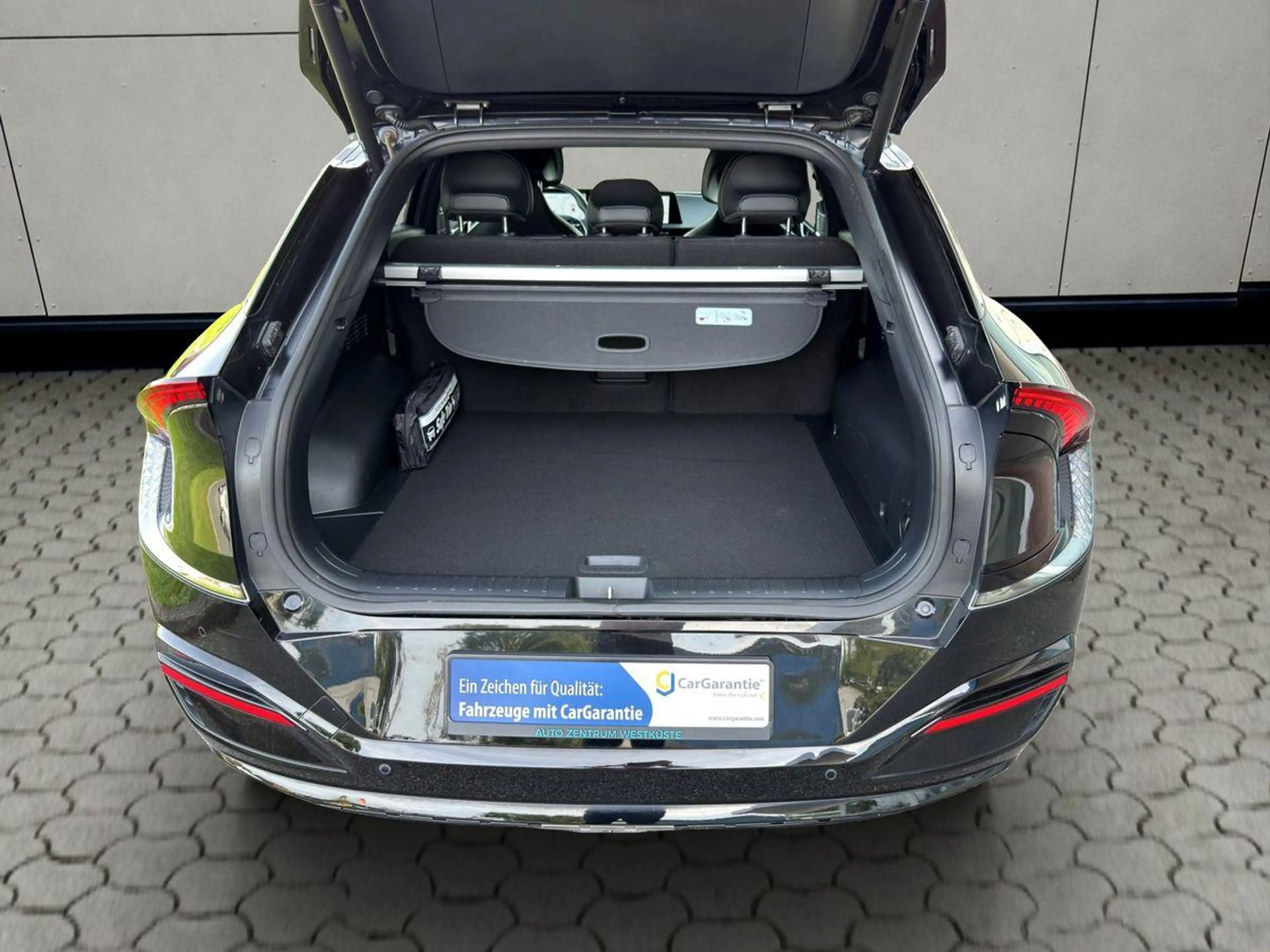 Kia EV6 GT-Line LongRange AHK HuD Meridian 96%SOH 360° — photo 10