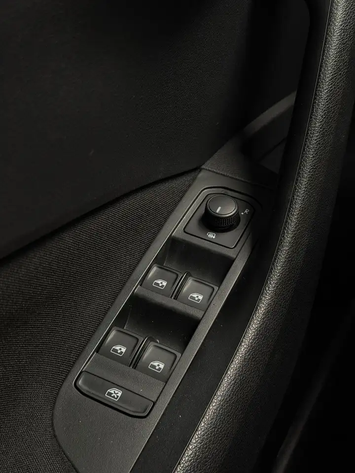 Skoda Kamiq 1.5 TSI Monte Carlo Pano CarPlay Camera, миниатюра 19