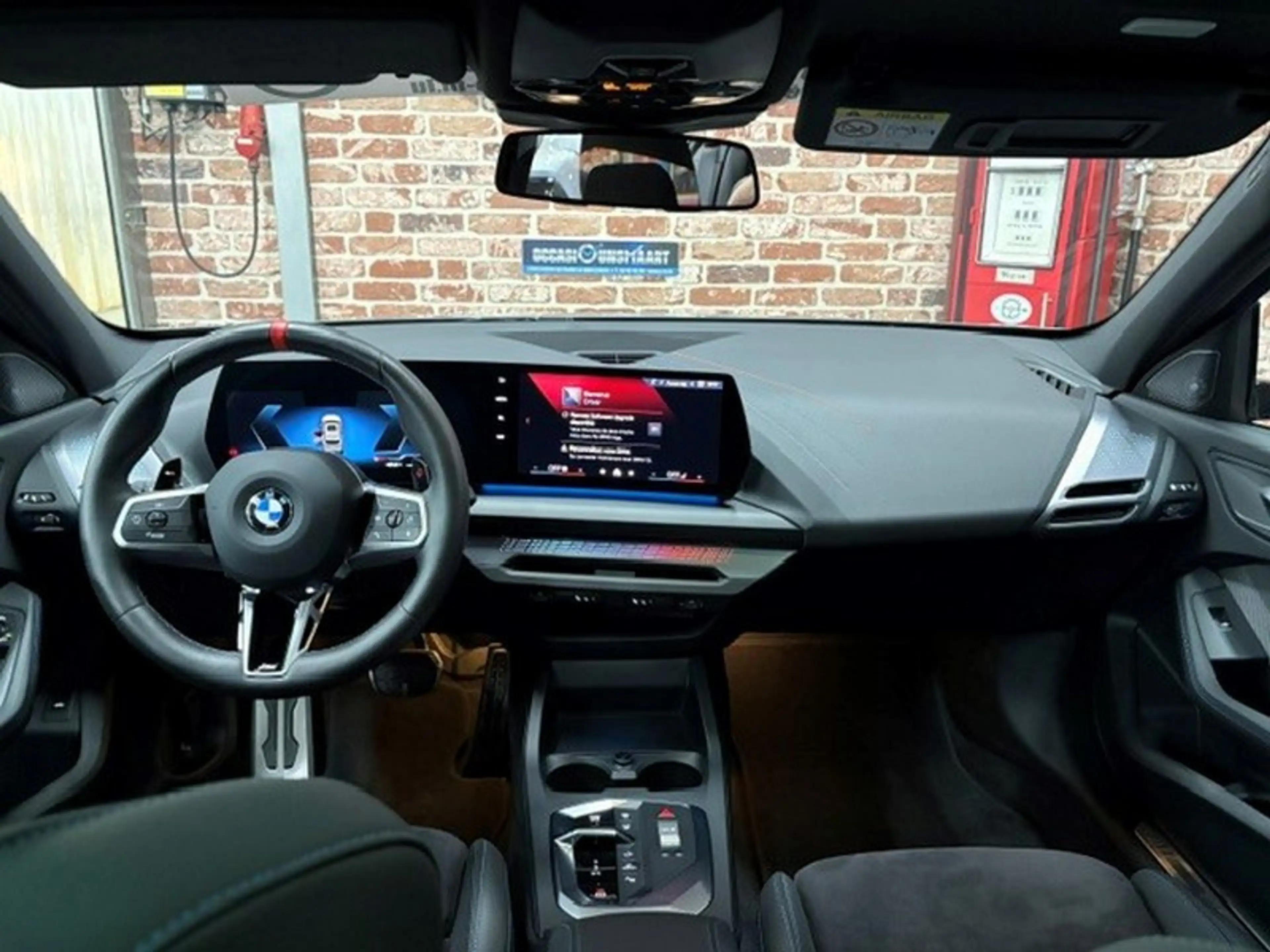 BMW 135 M135iA 2.0 301cv Auto xDrive M-SPORT(New Model) — photo 4