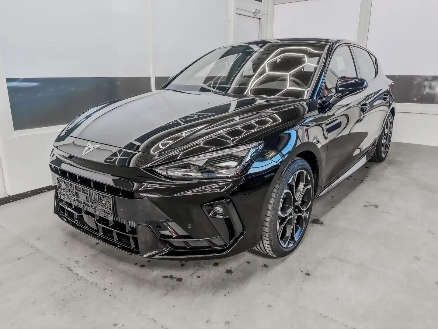 CUPRA Leon 1.5 TSI NAVI ACC SHZ KEYLESS 1.5 TSI 110kW/150P... Schwarz - 1