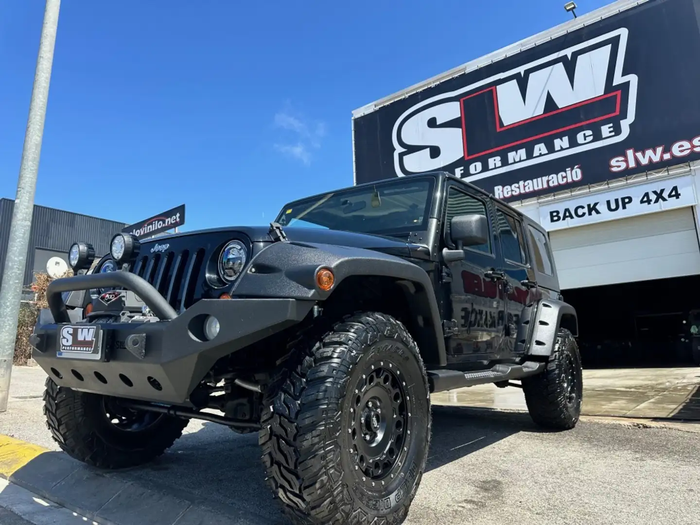 Jeep Wrangler Unlimited 3.8 V6 Sahara Aut. Noir - 1