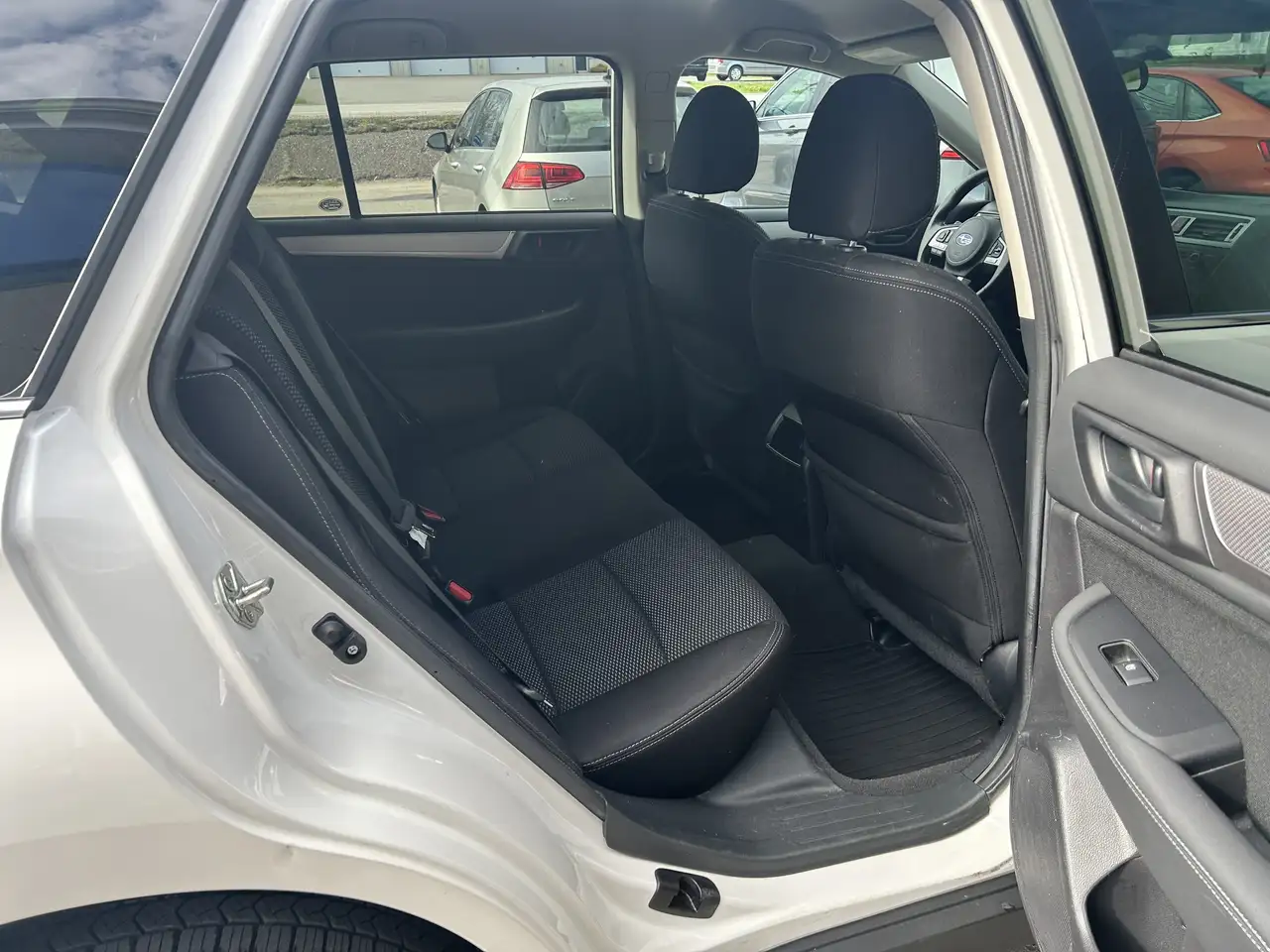 Subaru OUTBACK photo Subaru OUTBACK