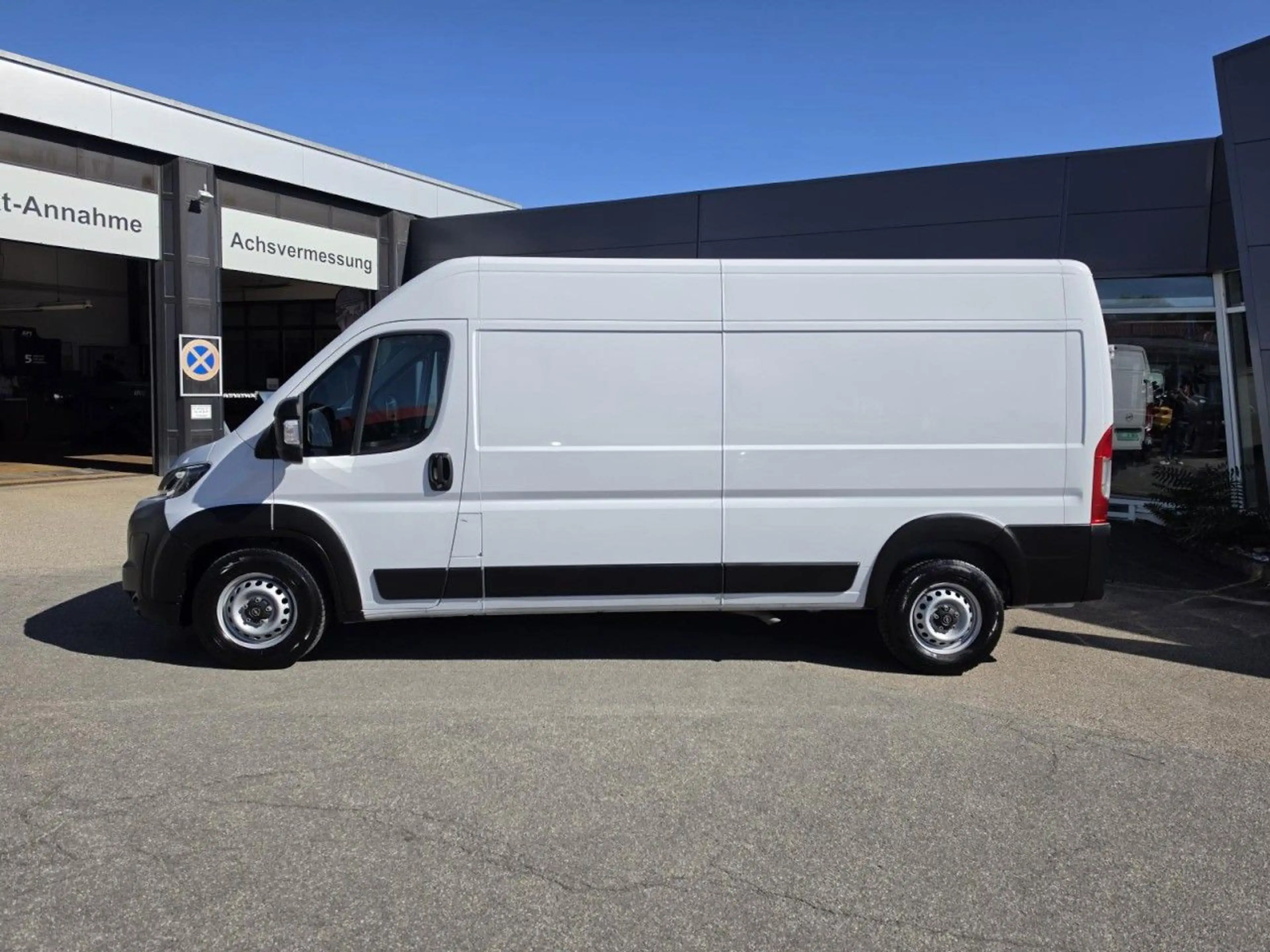 Opel Movano L3H2 2,2 NAV+PDC+AAC+270 TÜREN — photo 2