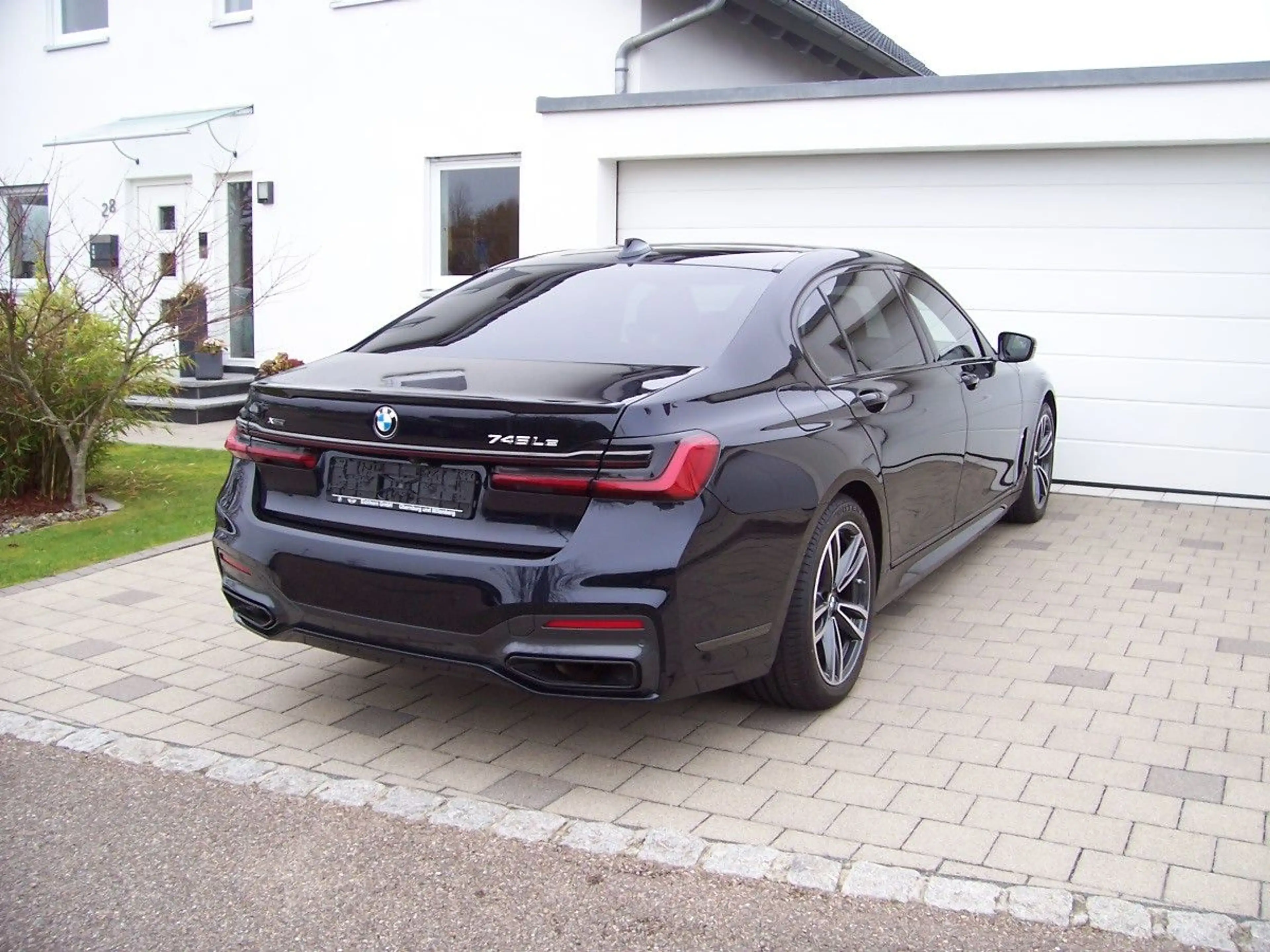 BMW 745 Le xDrive M Sportpaket 3xTV/B&W/SkyPano/Laser — photo 7