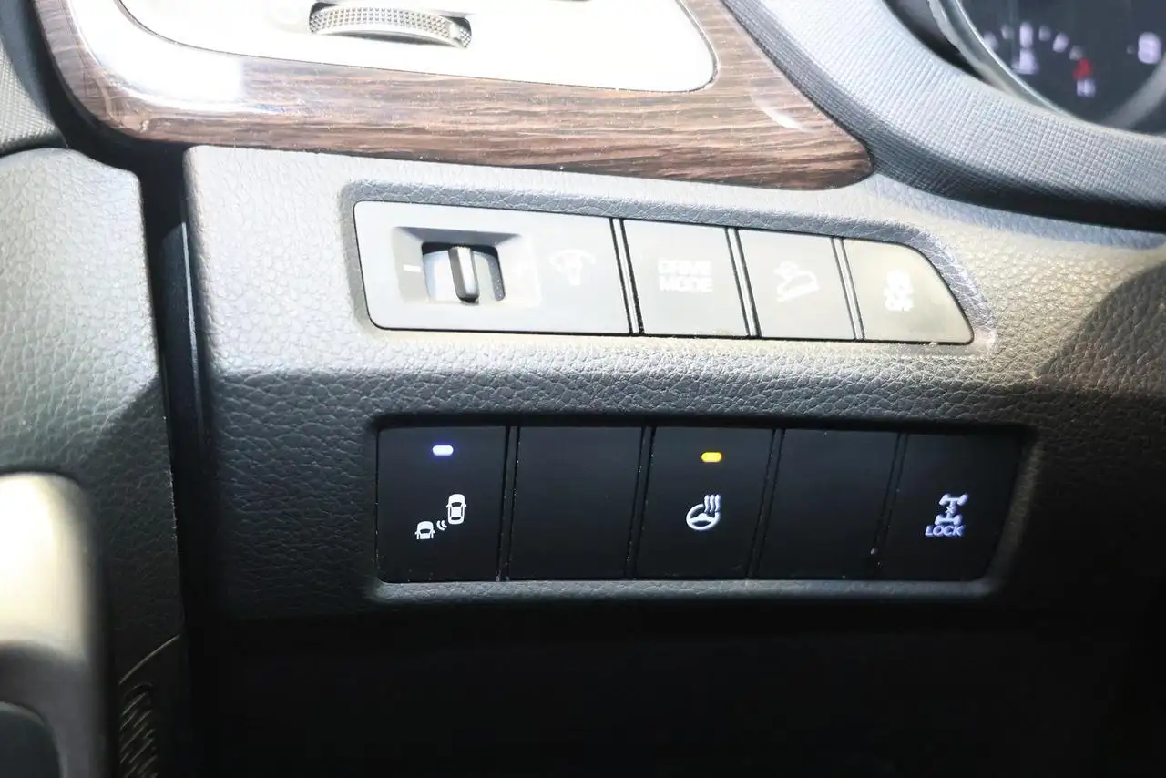 Hyundai SANTA FE снимка Hyundai SANTA FE
