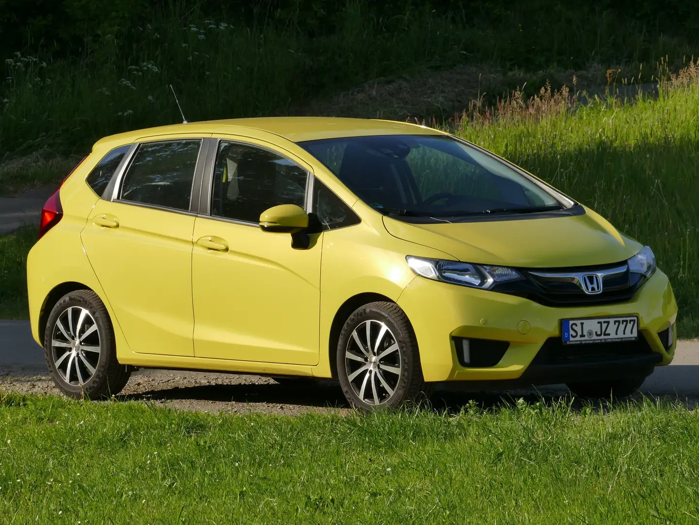 Honda Jazz Geel - 1