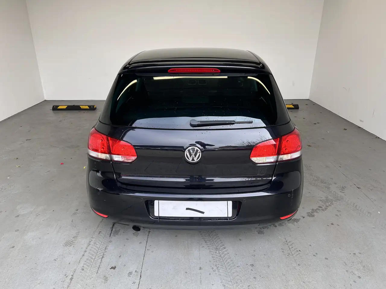 Volkswagen Golf Standard Model — photo 4