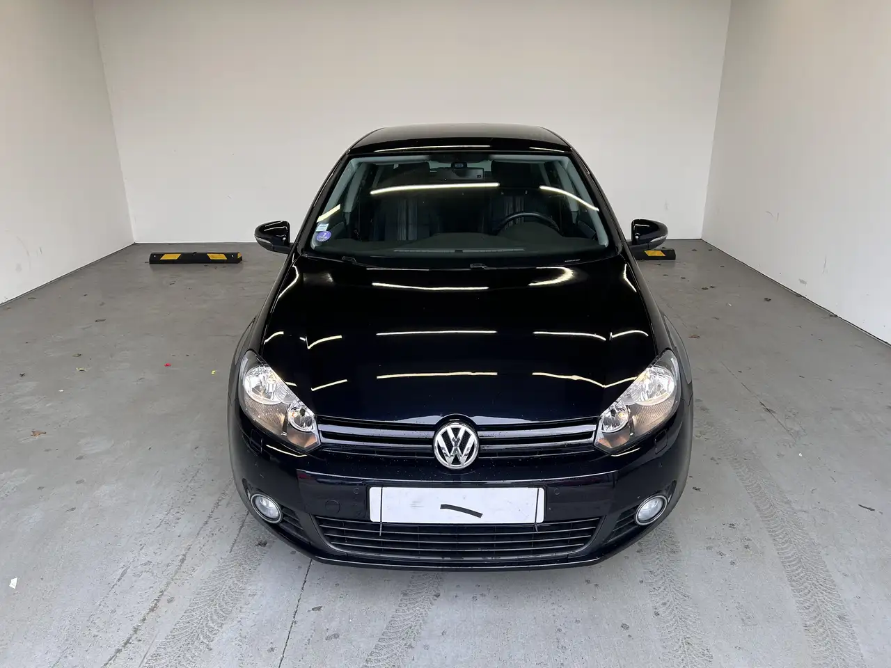 Volkswagen Golf Standard Model — photo 2