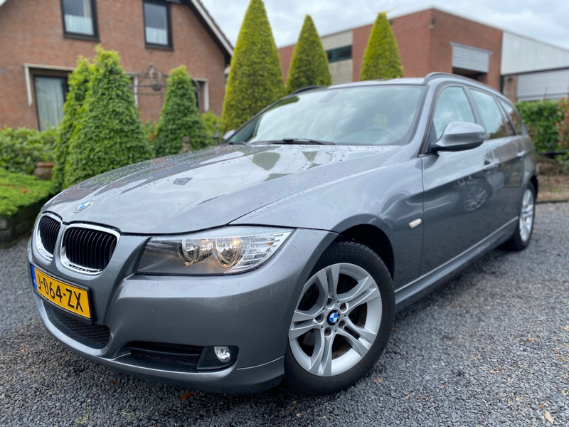BMW 318 318I Aut. High Executive Navigatie Trekhaak PDC ke