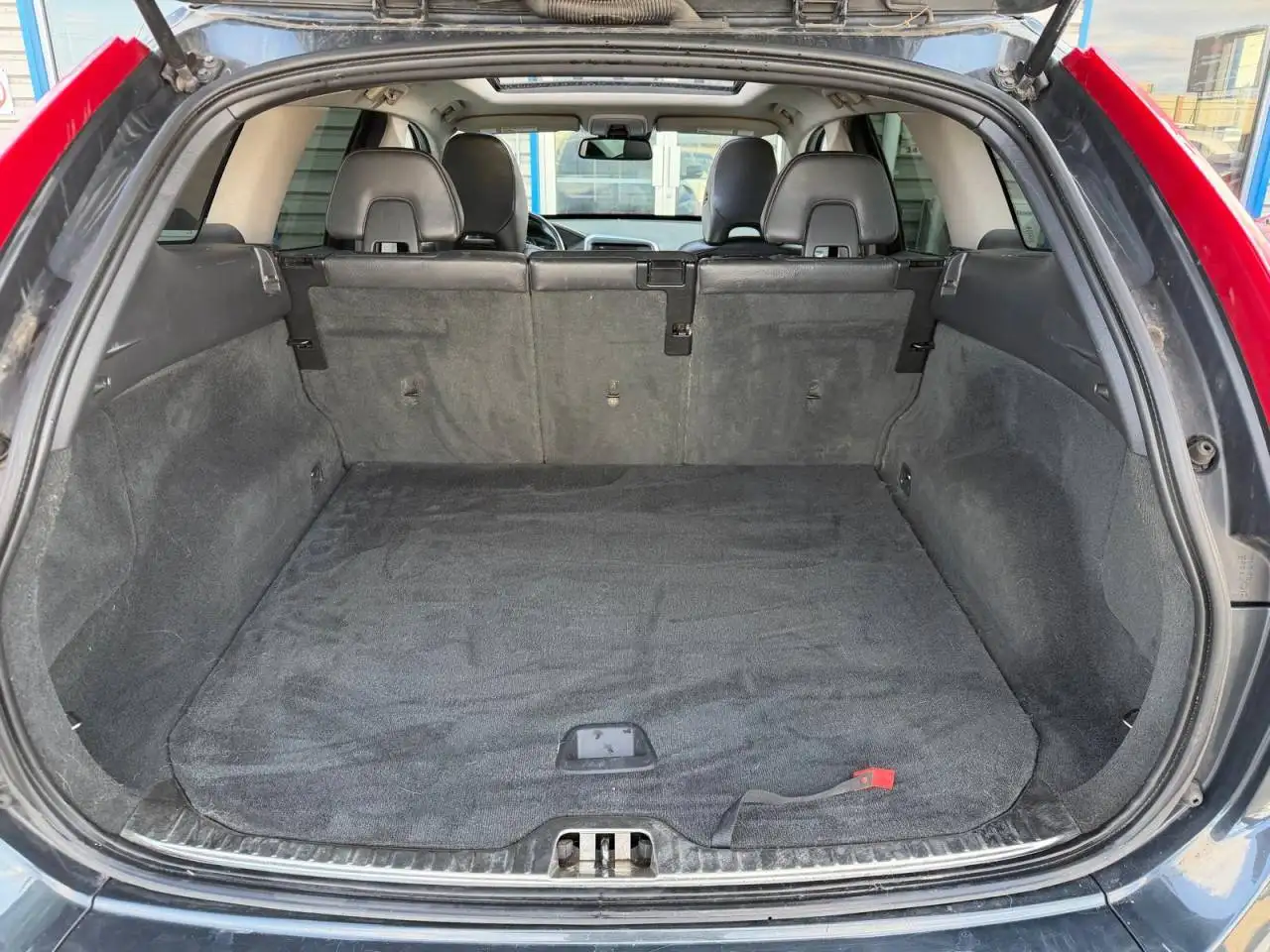 Volvo XC60 снимка Volvo XC60