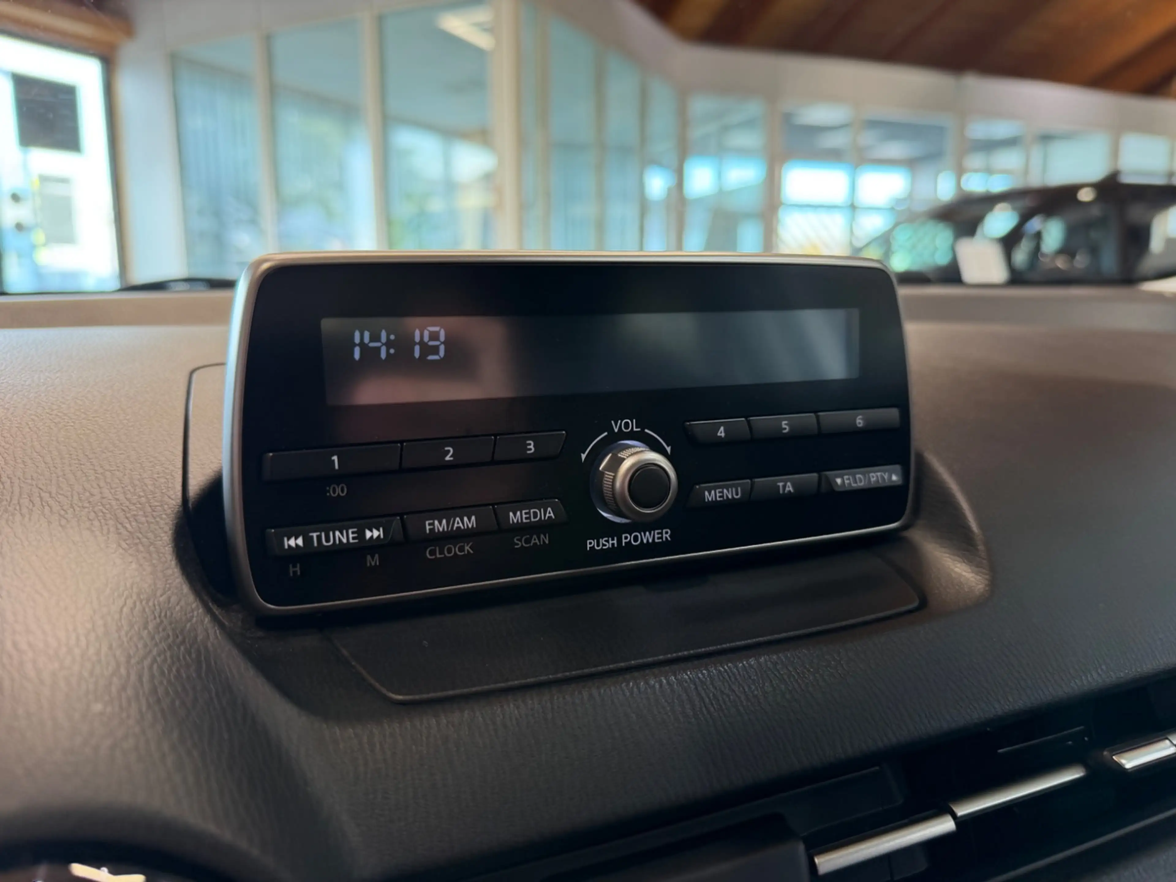 Mazda 2 1.5 SKYACTIV-G 75 Prime-Line — photo 21