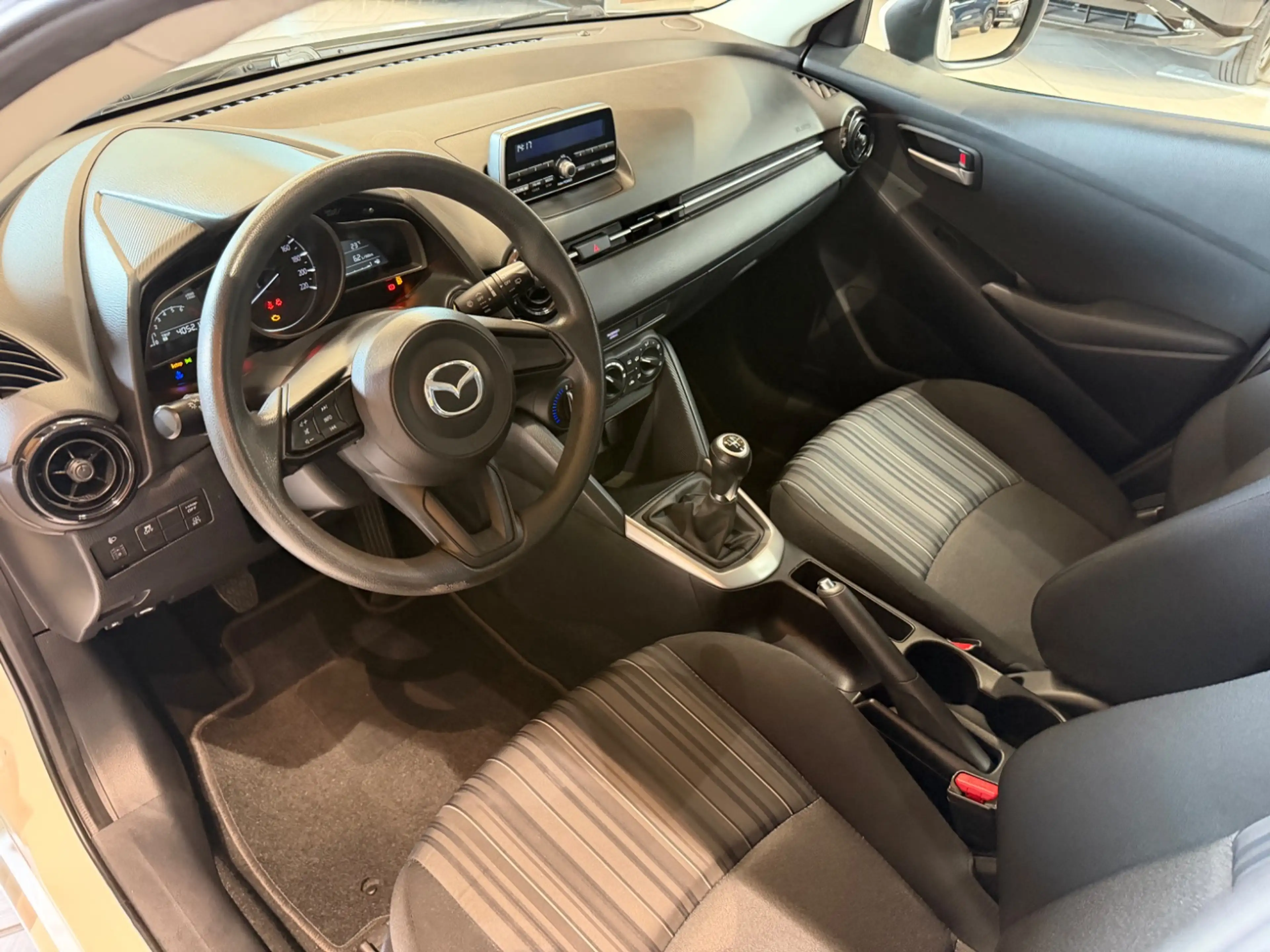 Mazda 2 1.5 SKYACTIV-G 75 Prime-Line — photo 12