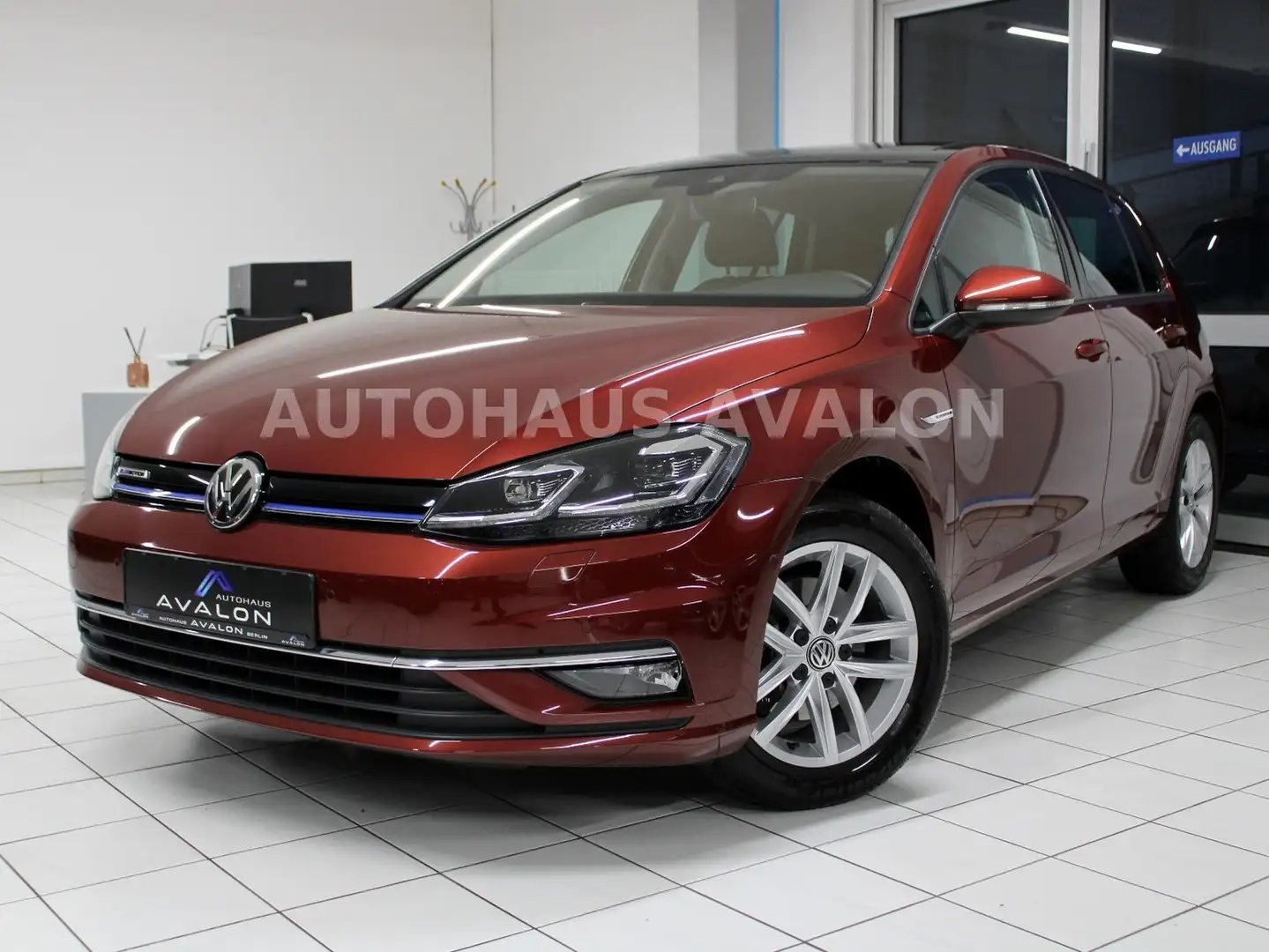 Volkswagen Golf 7 1.5 TGI HIGHLINE*PANO~LED~KAM~STANDHZ~AHK Rouge - 1