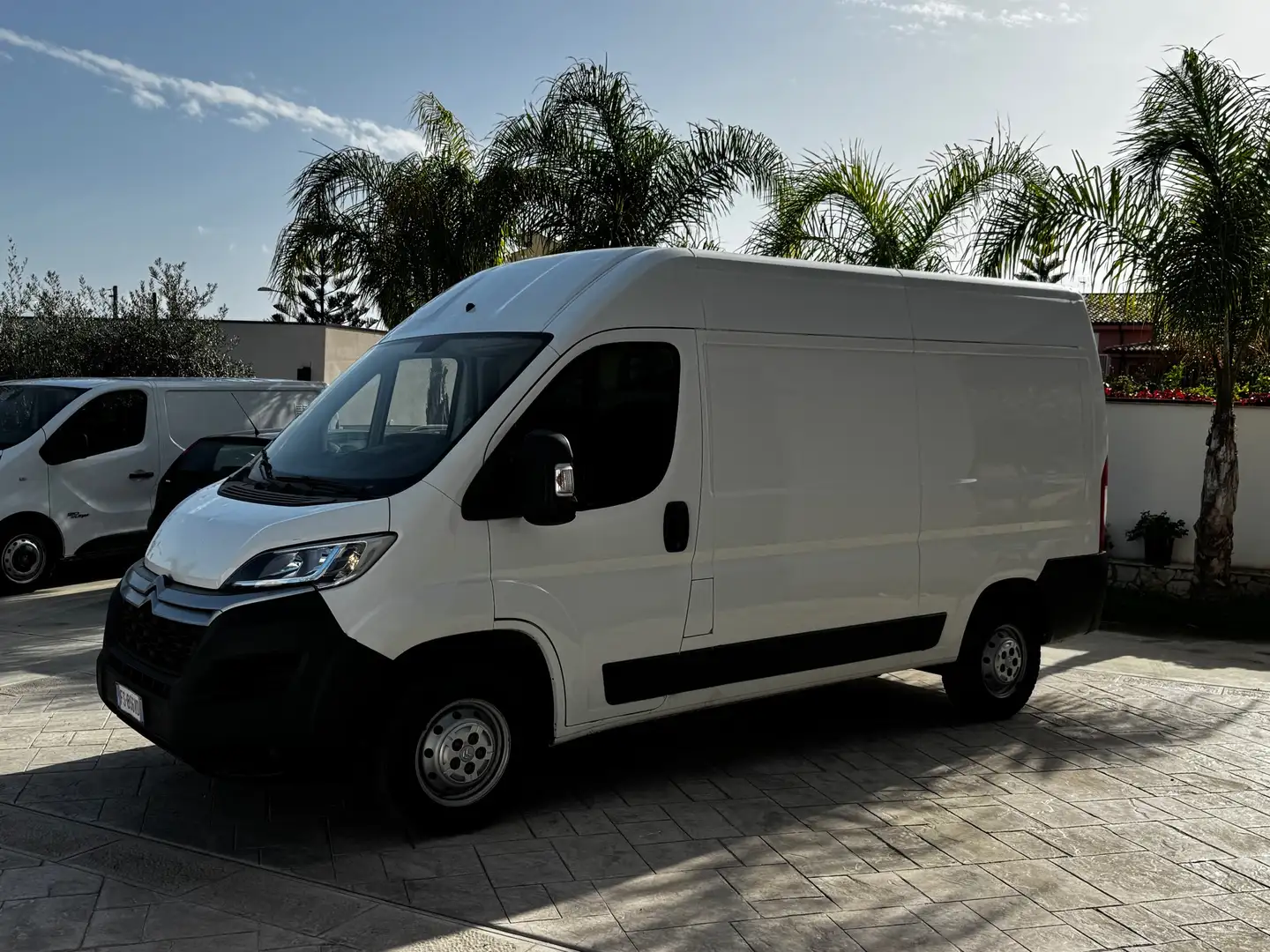Citroen Jumper JUMPER 33 BLUEHDI 130 L2H2 Weiß - 1