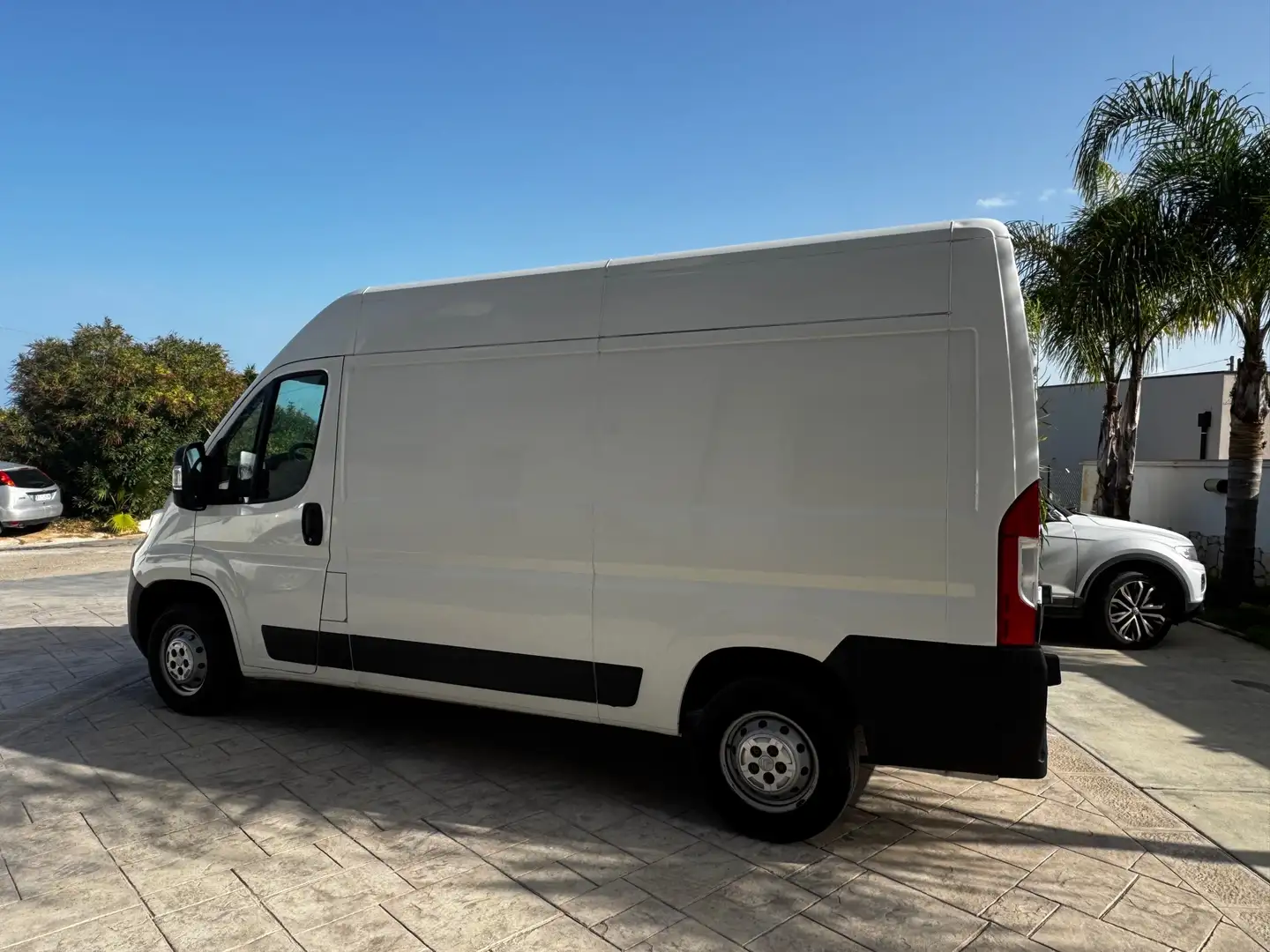 Citroen Jumper JUMPER 33 BLUEHDI 130 L2H2 Weiß - 2