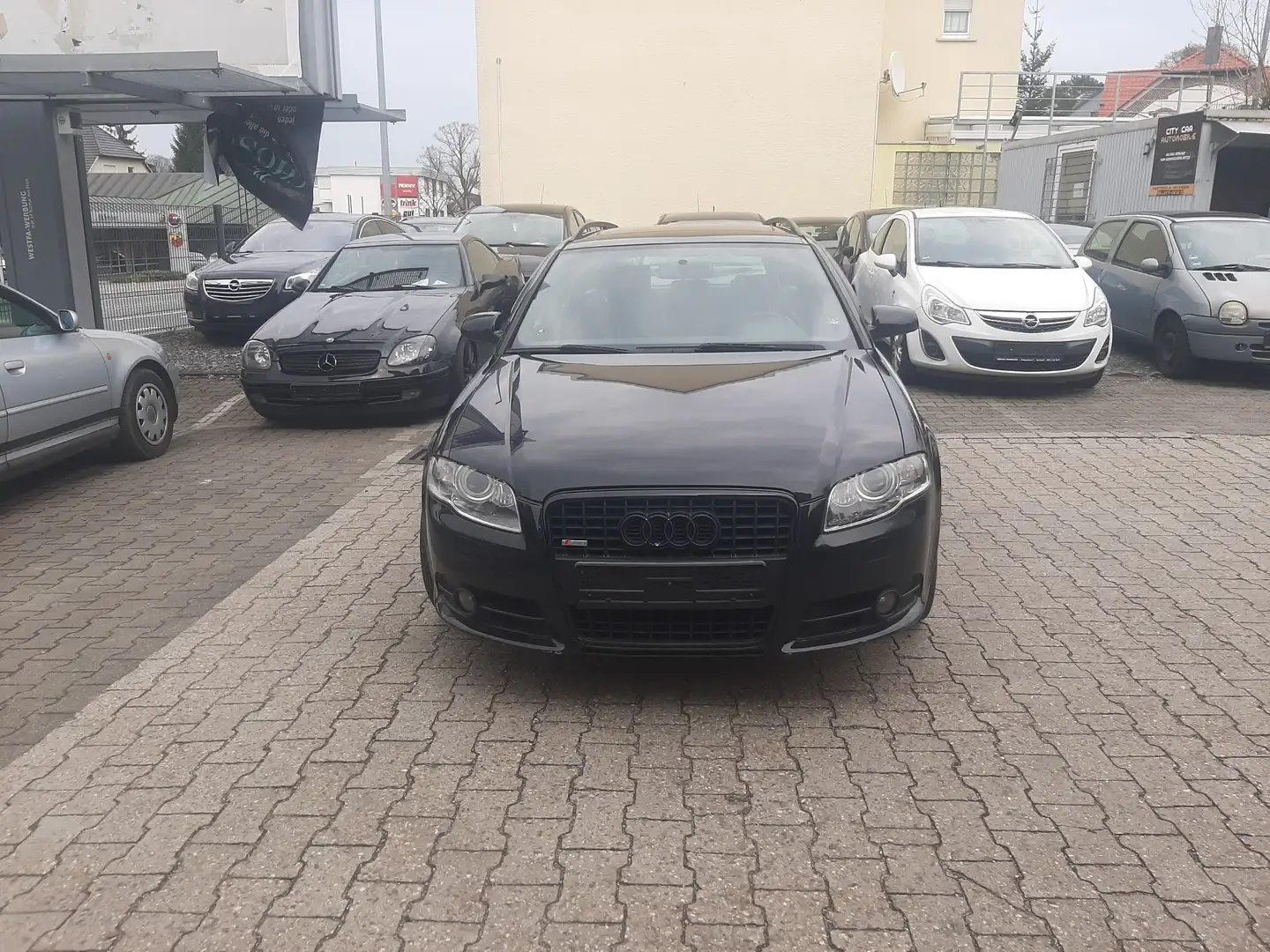 Audi A4 S LINE  AUTOMATICGETRIEBE Чорний - 1