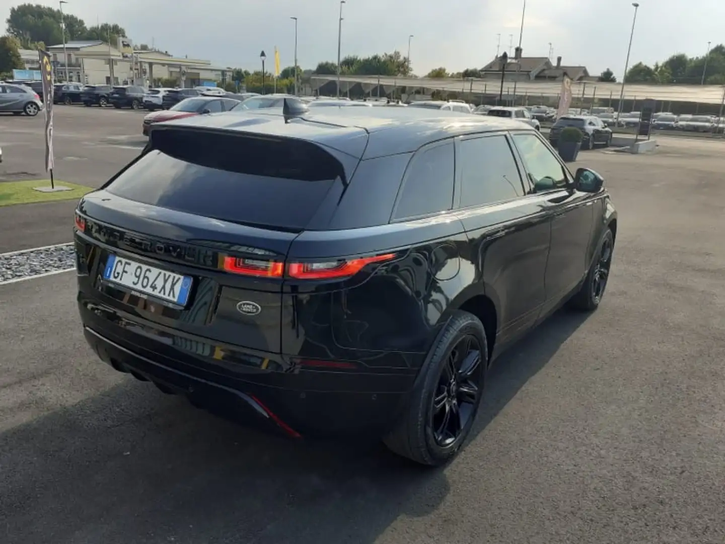 Land Rover Range Rover Velar 2.0D I4 204 CV R-Dynamic S Nero - 2